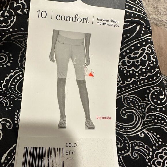 Rafaella Women's Supreme Stretch Pull On Comfort 11" Bermuda Shorts, Sz 10 - Picture 4 of 4